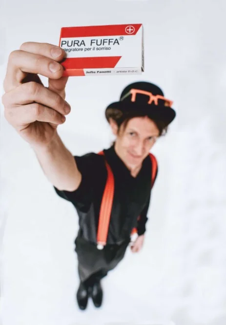 Mercante di Fuffa - spettacolo teatrale di magia Jefte Fanetti